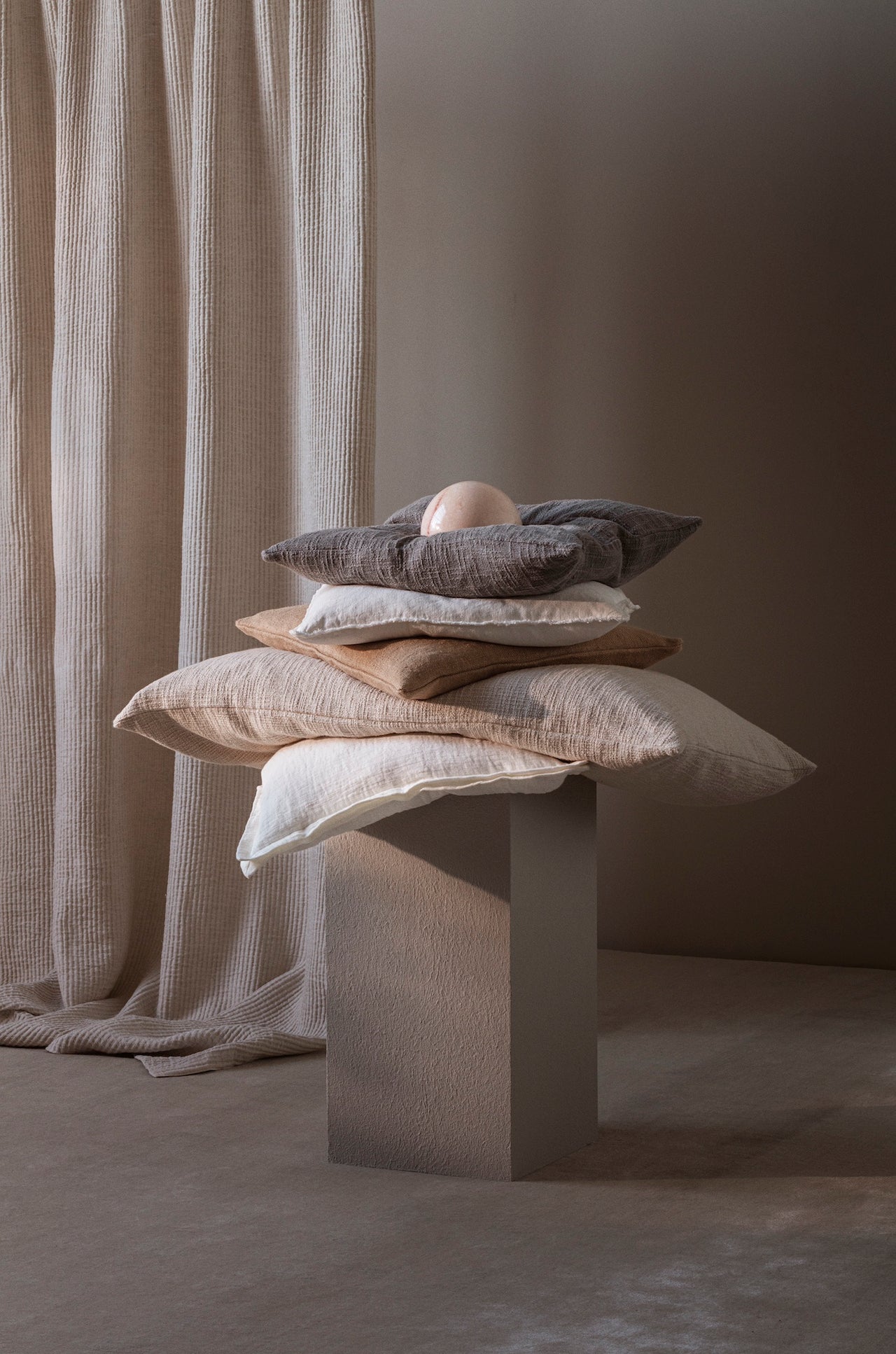 Tate Double Cushion - Rust