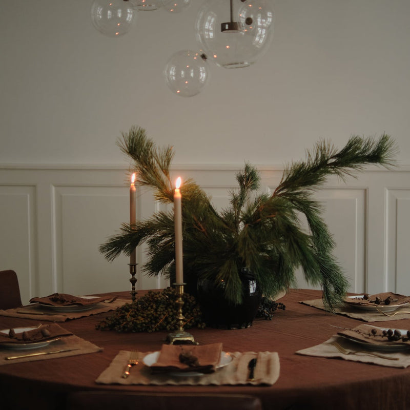 Earthy Elegance: A Scandinavian Tablescape for the Festive Season