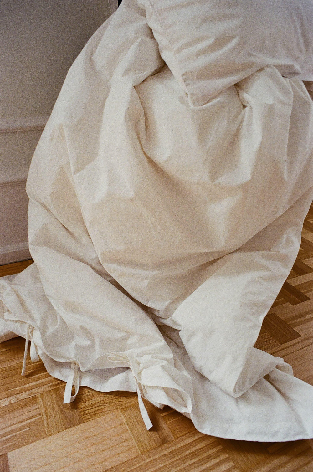 Cove Stonewashed Cotton Duvet Cover / White