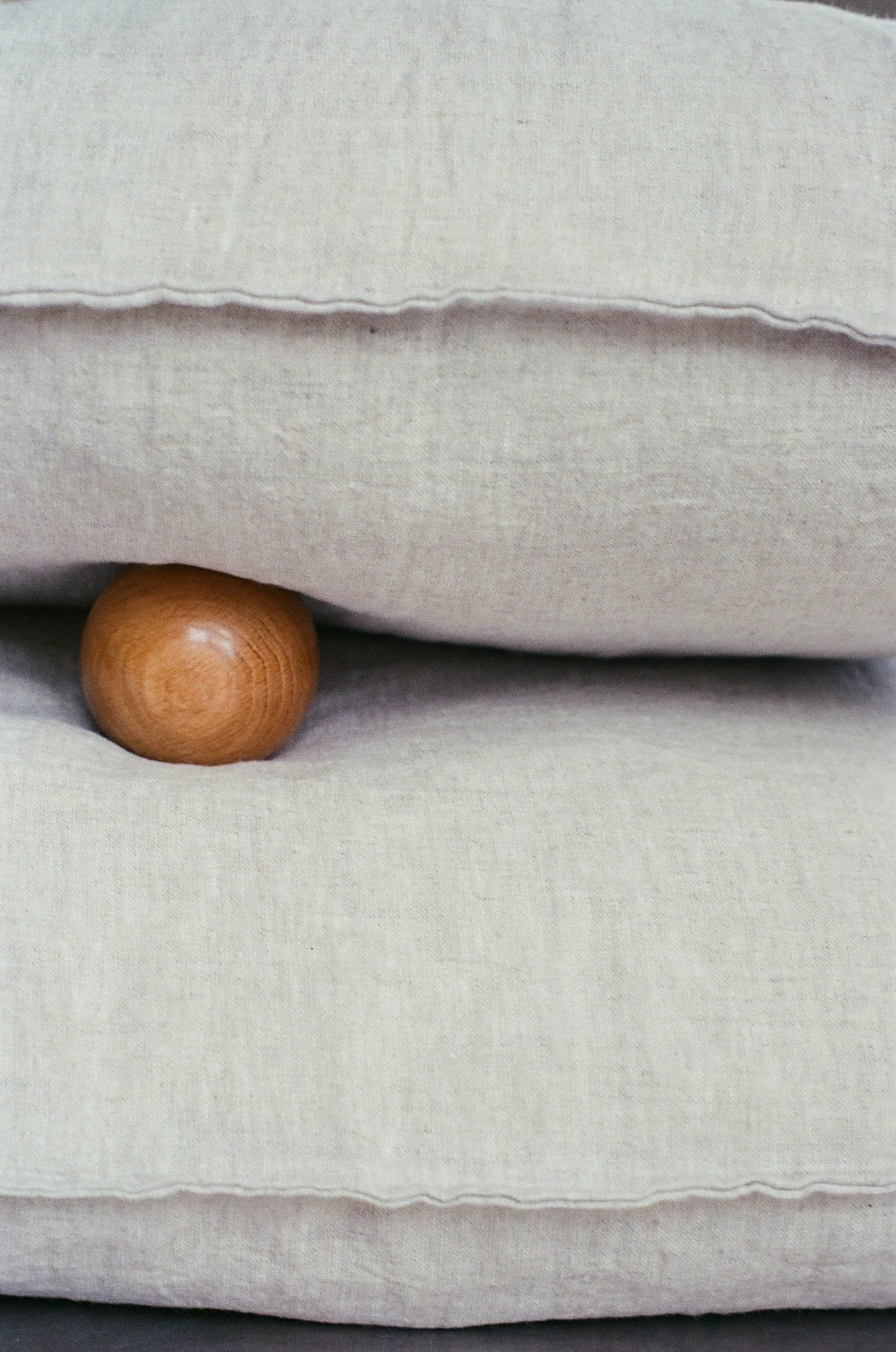 Lin Linen Double Cushion / Natural – TAMEKO
