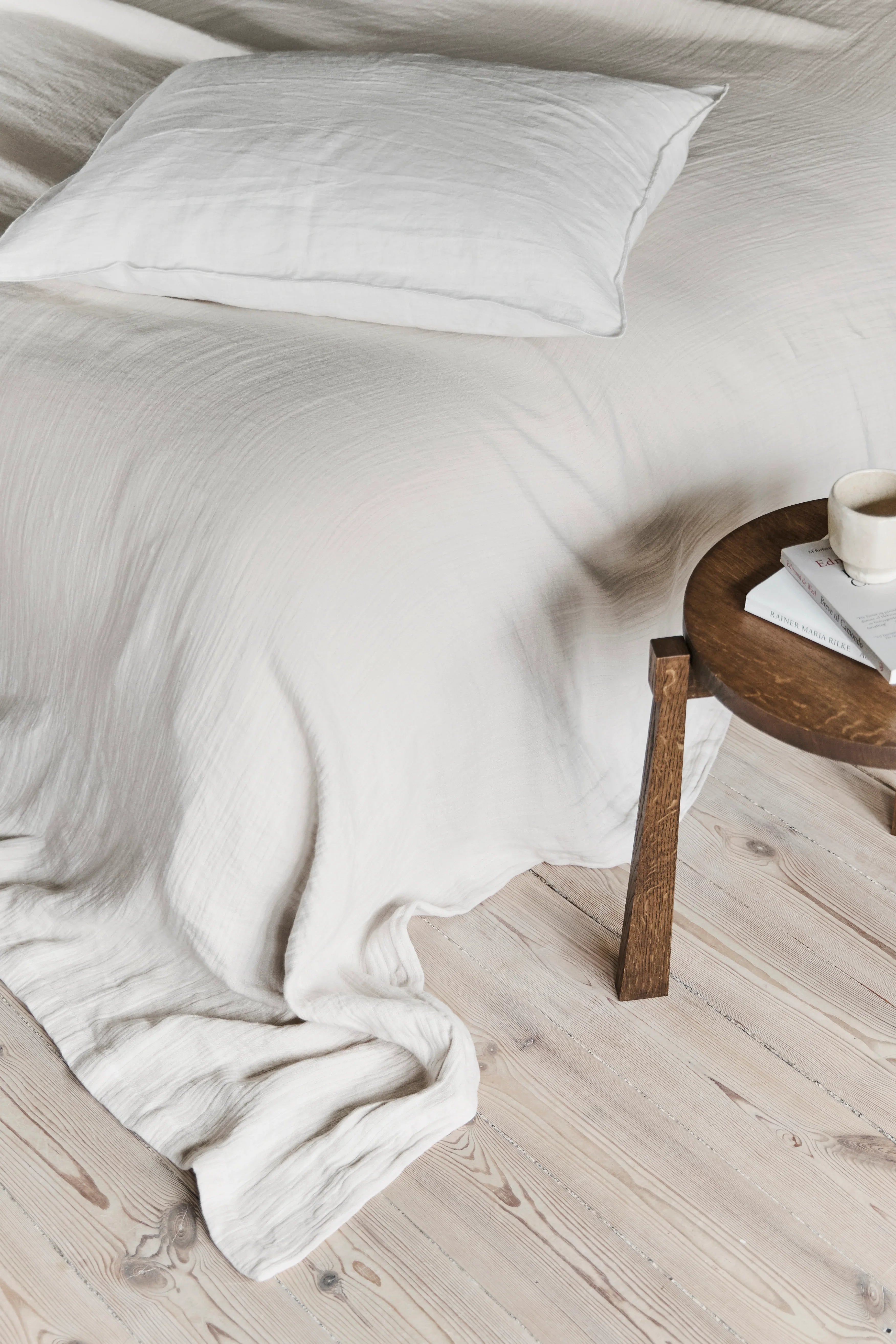 Dale Bed Throw - White