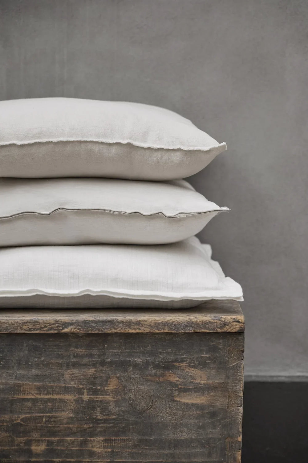 Dale Linen Cushion / White