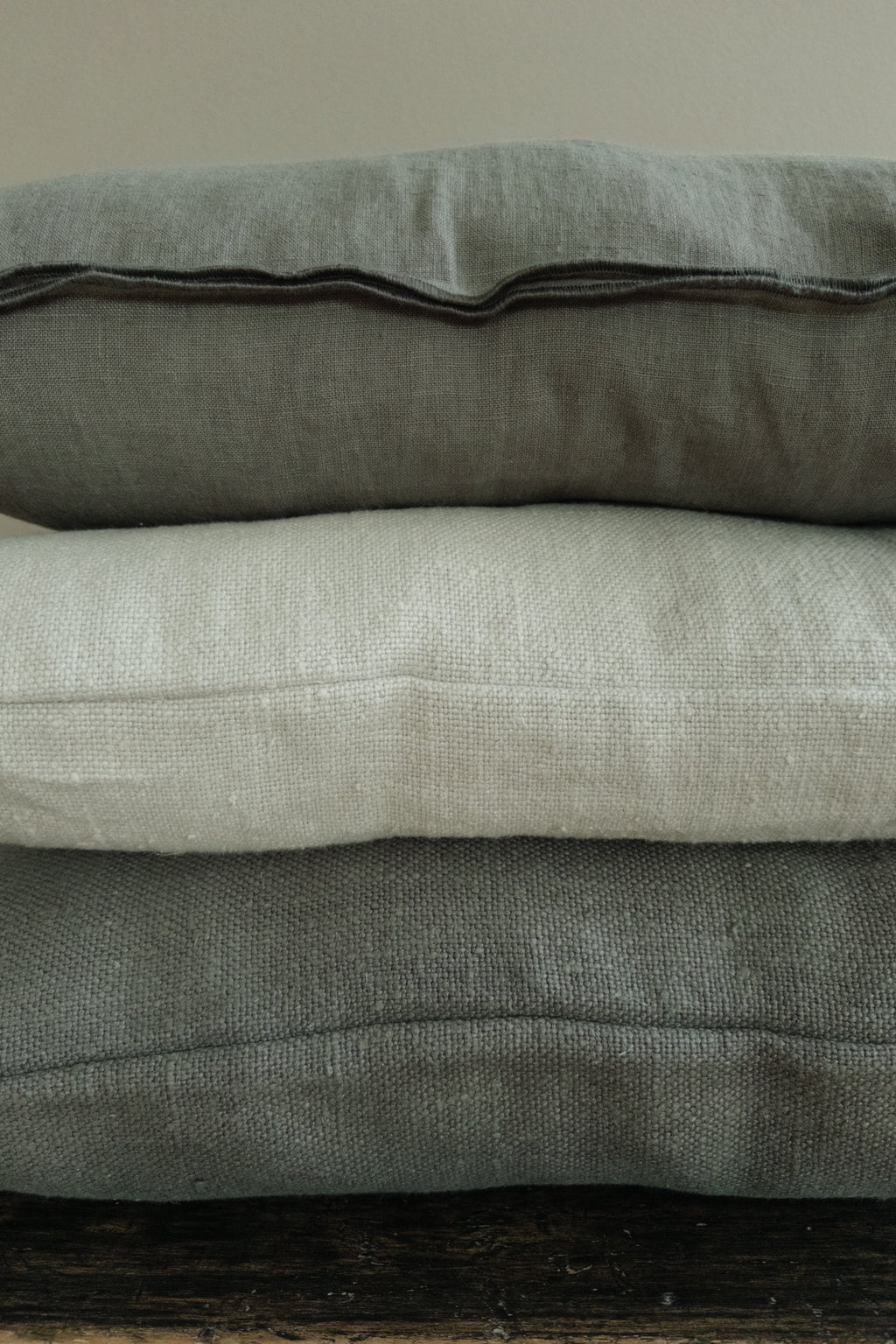 Merrow Heavy Cushion - Dark Grey