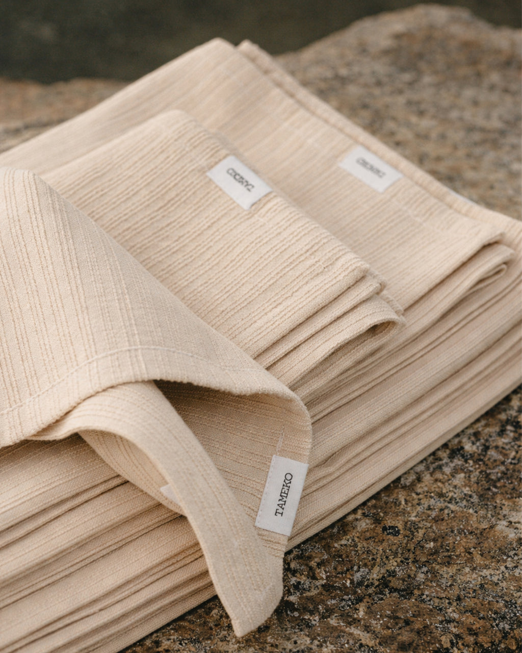 Nami Organic Cotton Towel / Natural